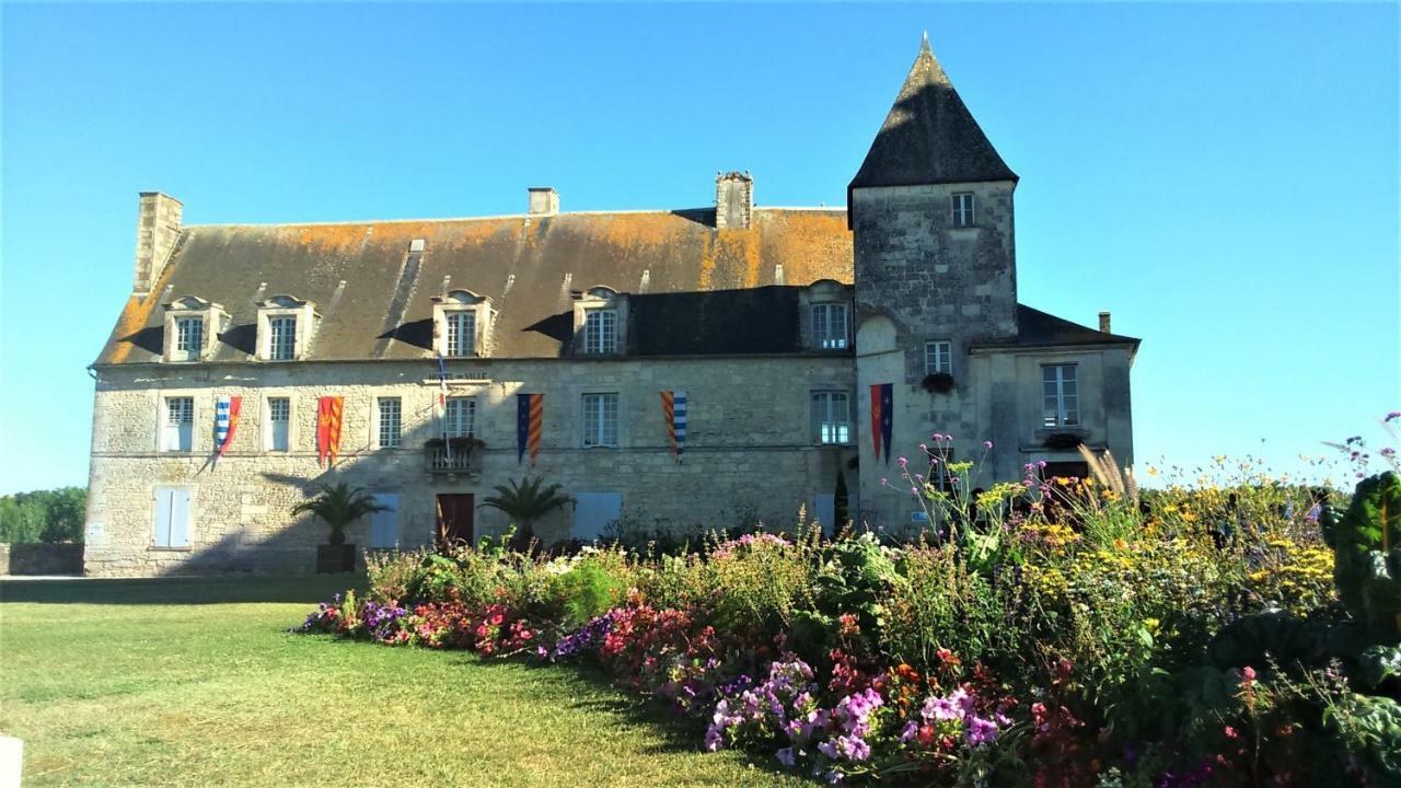 Saint-Seurin-de-Palenne Les Gites Du Vigneron Et Cd'H מראה חיצוני תמונה