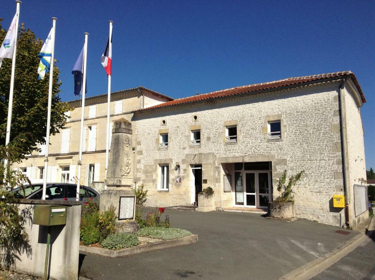 Saint-Seurin-de-Palenne Les Gites Du Vigneron Et Cd'H מראה חיצוני תמונה
